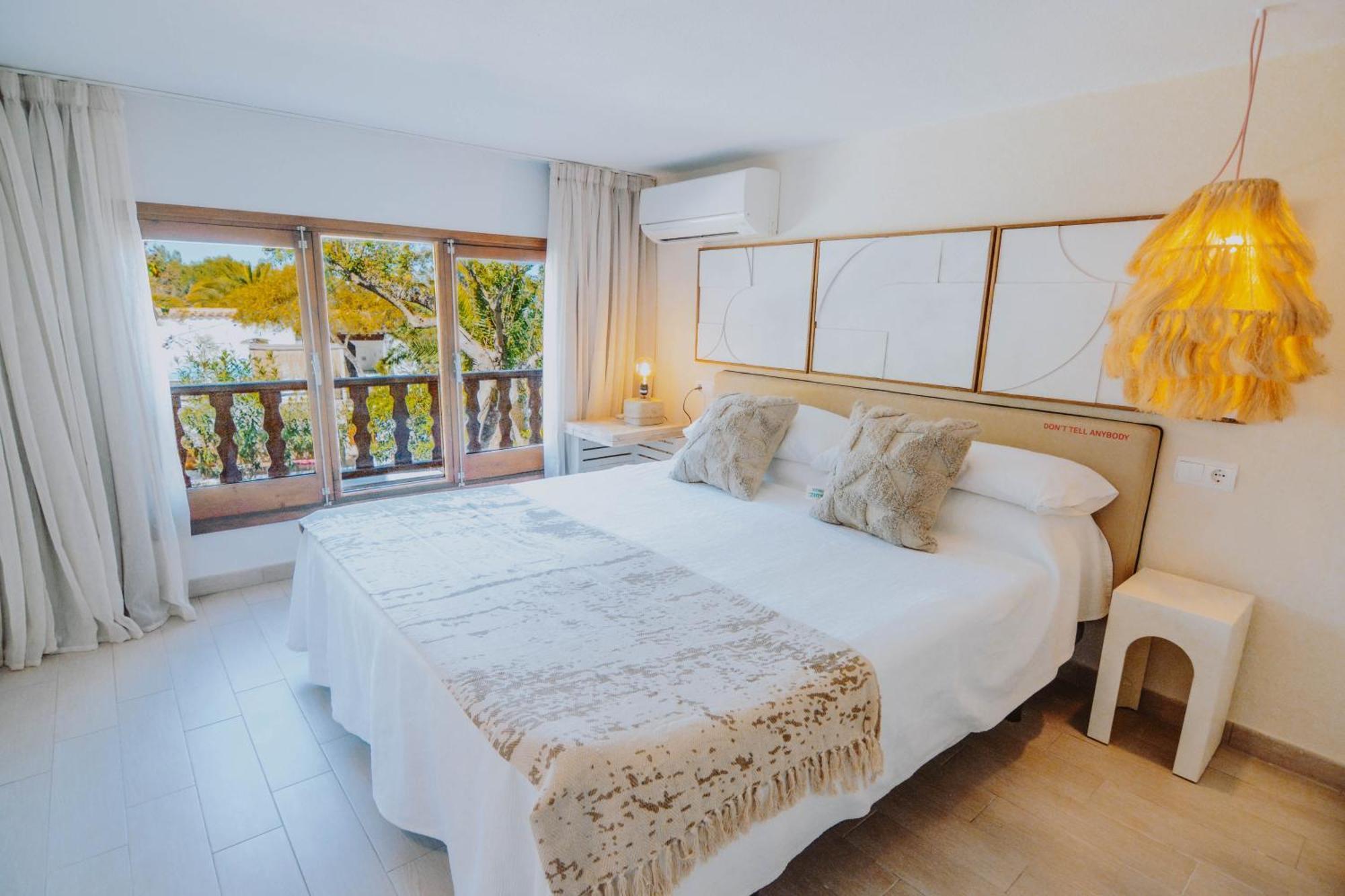 Secret Oasis Ibiza-Only Adults Aparthotel Sant Antoni de Portmany Екстериор снимка