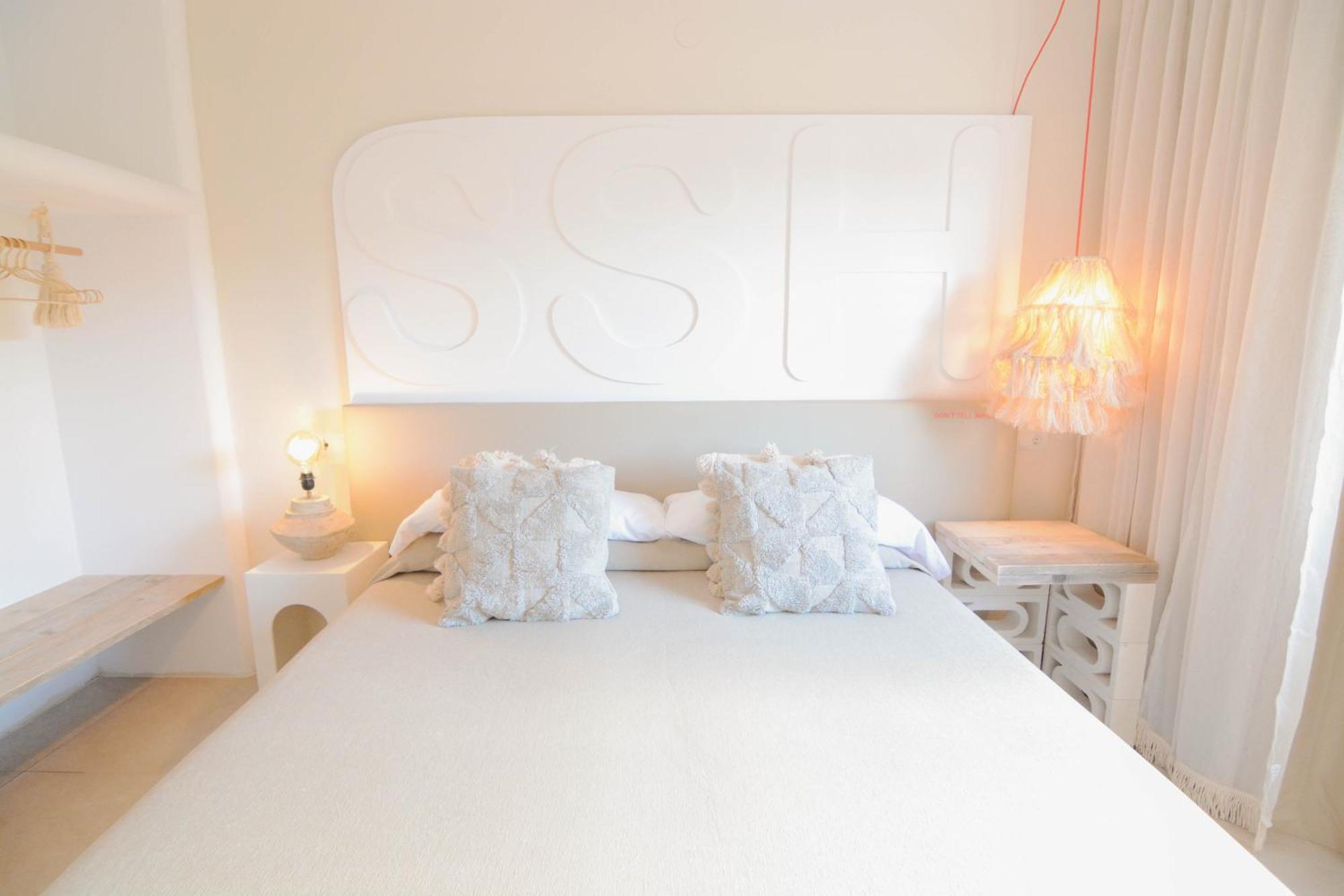 Secret Oasis Ibiza-Only Adults Aparthotel Sant Antoni de Portmany Екстериор снимка
