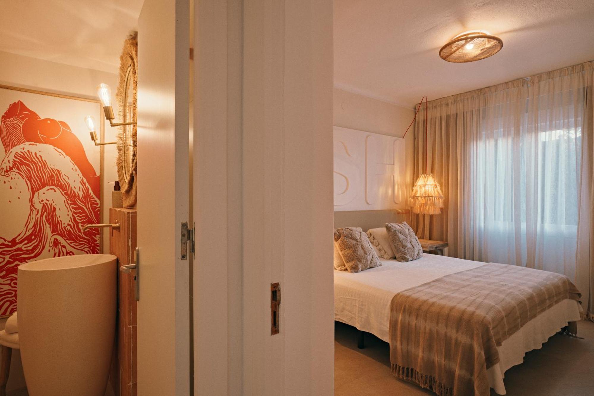 Secret Oasis Ibiza-Only Adults Aparthotel Sant Antoni de Portmany Екстериор снимка