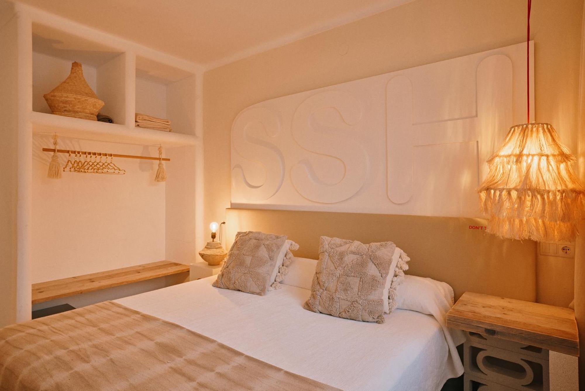 Secret Oasis Ibiza-Only Adults Aparthotel Sant Antoni de Portmany Екстериор снимка