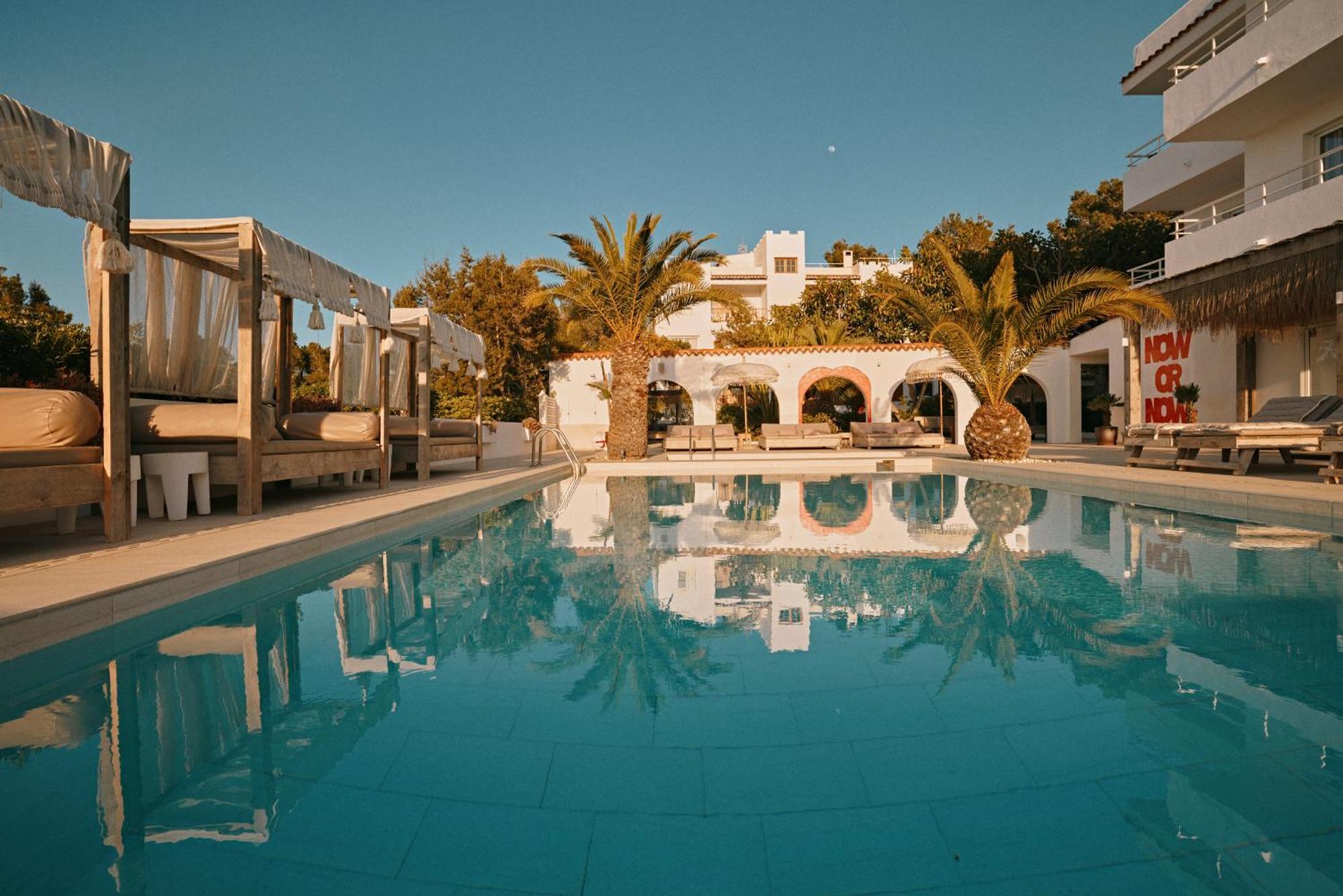 Secret Oasis Ibiza-Only Adults Aparthotel Sant Antoni de Portmany Екстериор снимка
