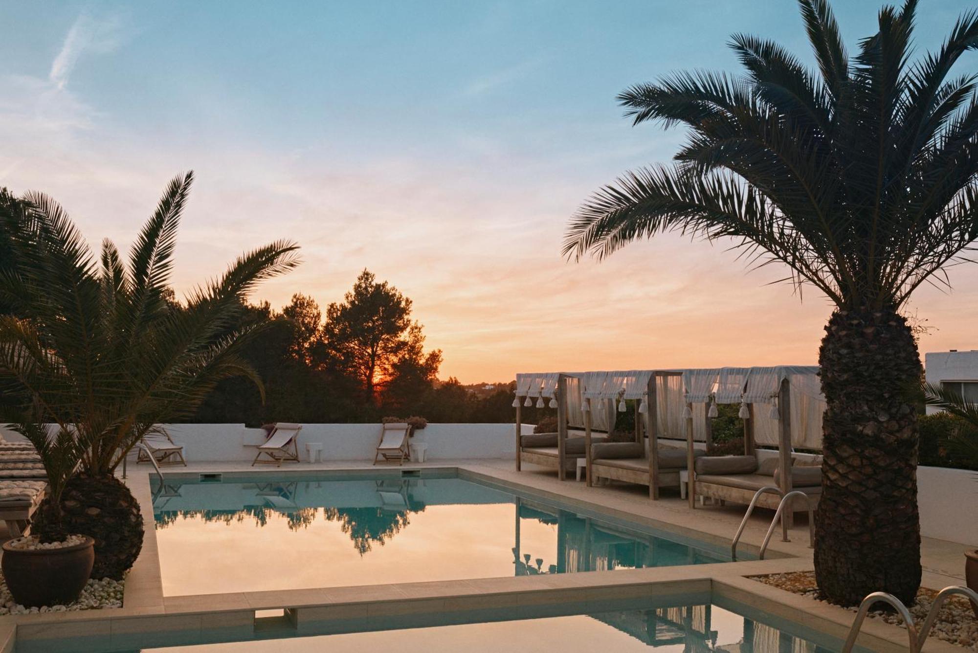 Secret Oasis Ibiza-Only Adults Aparthotel Sant Antoni de Portmany Екстериор снимка