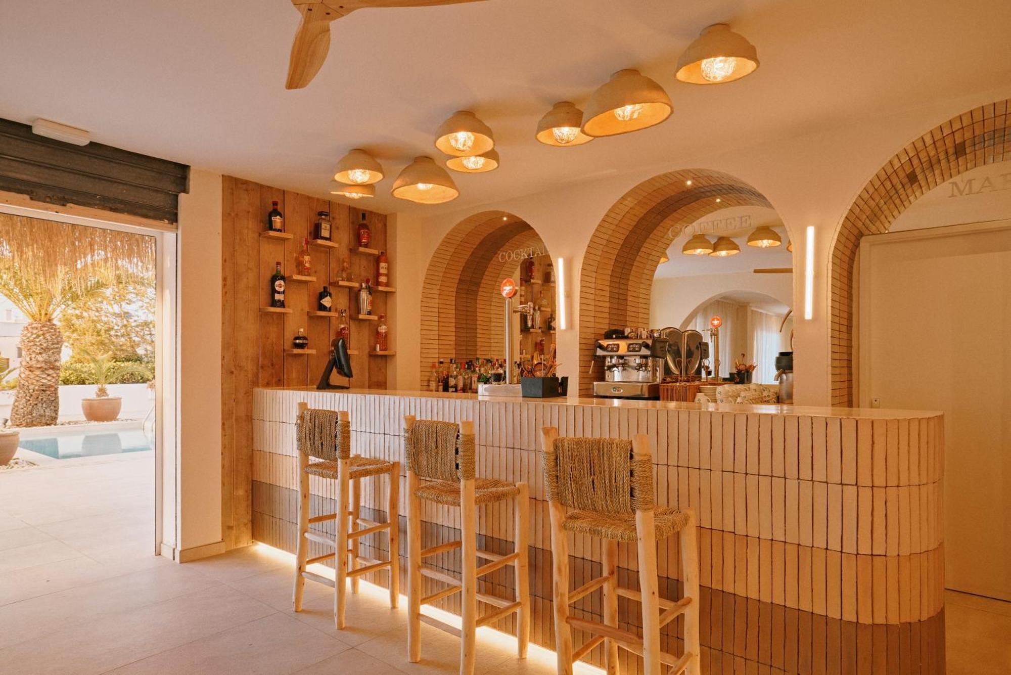 Secret Oasis Ibiza-Only Adults Aparthotel Sant Antoni de Portmany Екстериор снимка