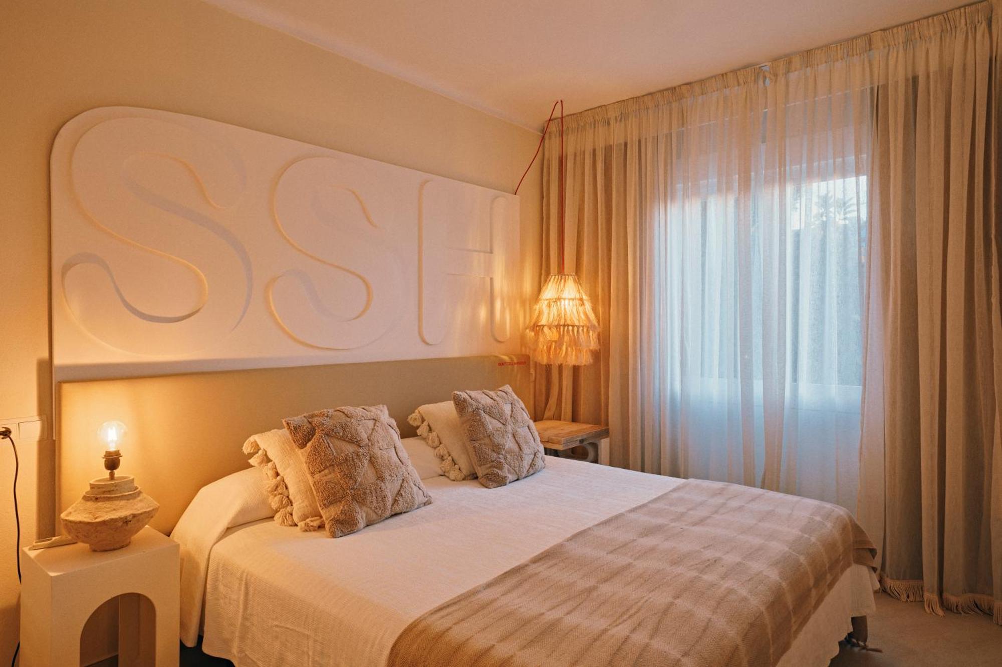 Secret Oasis Ibiza-Only Adults Aparthotel Sant Antoni de Portmany Екстериор снимка