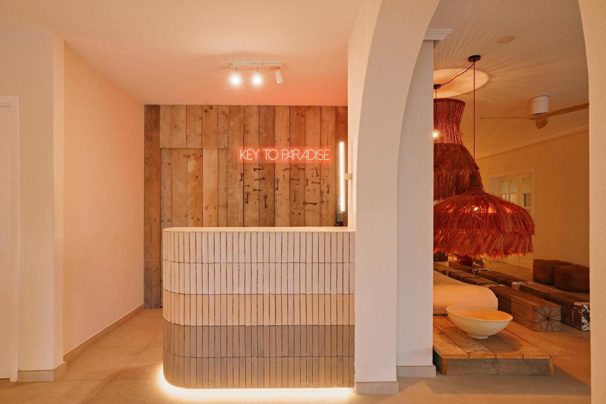 Secret Oasis Ibiza-Only Adults Aparthotel Sant Antoni de Portmany Екстериор снимка